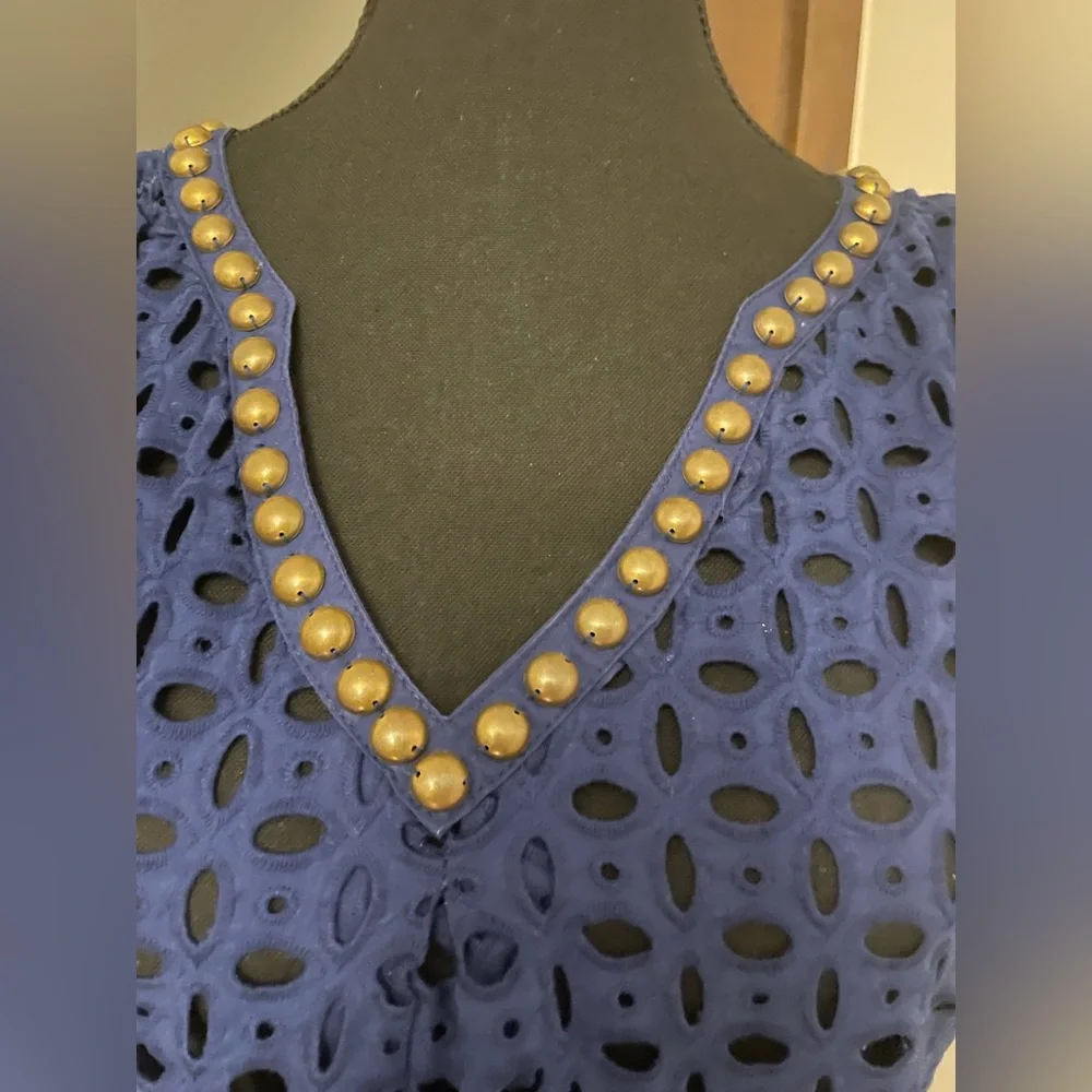 Lilly Pulitzer Royal Blue Eyelet Lace Oversized XS/S Blouse PtP 18.5” - Picture 4 of 9